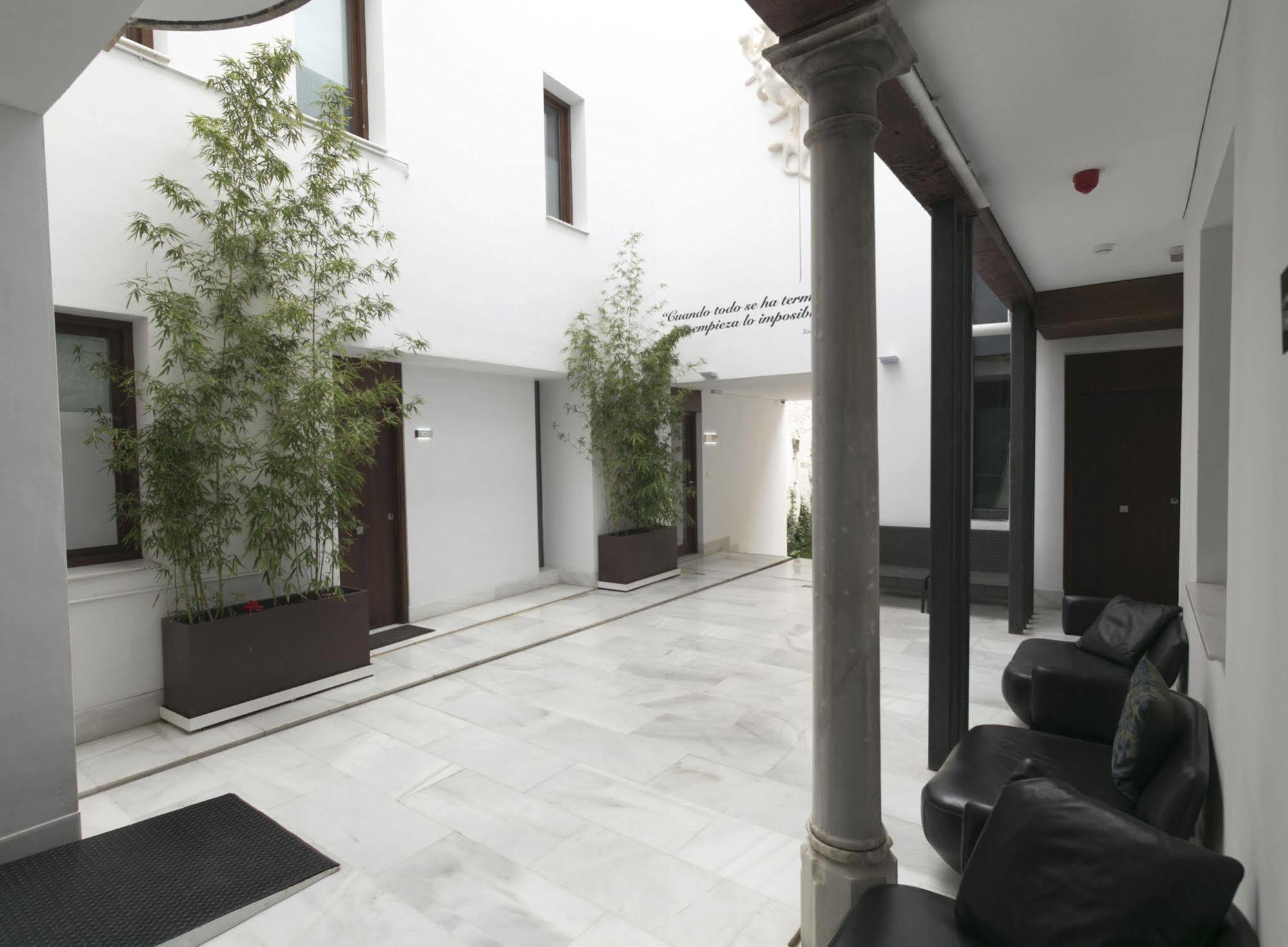 Elvira Suites Granada Luaran gambar
